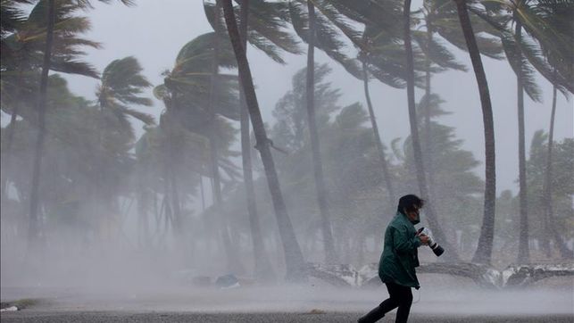 Intensas lluvias en Cuba al paso de Erika
