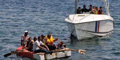 Otro arresto de emigrantes cubanos