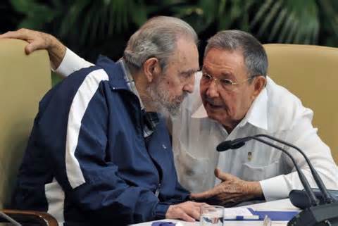 Fidel y Raúl, 57 años en el poder