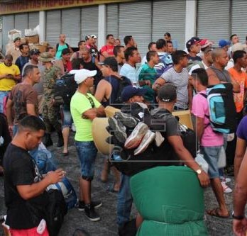 Información sobre cubanos retenidos en la frontera