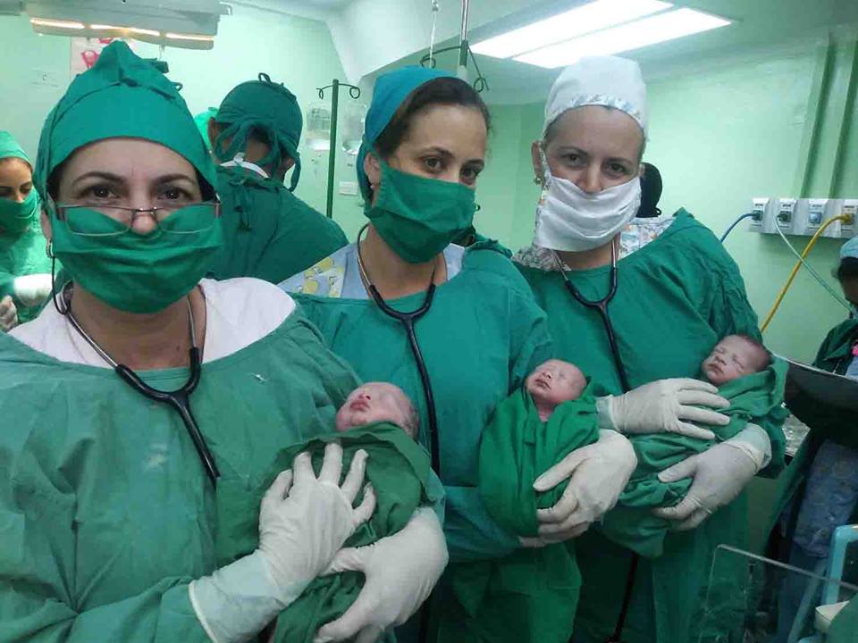 Nacen trillizos en Cuba
