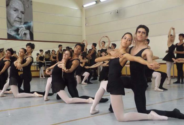 Fallece padre de la danza moderna cubana