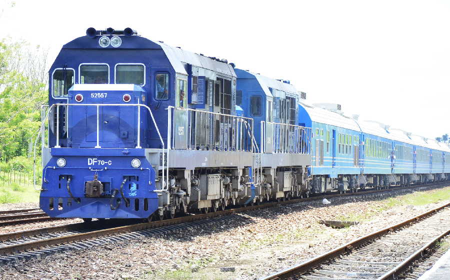Comienza en Cuba servicio ferroviario con coches chinos
