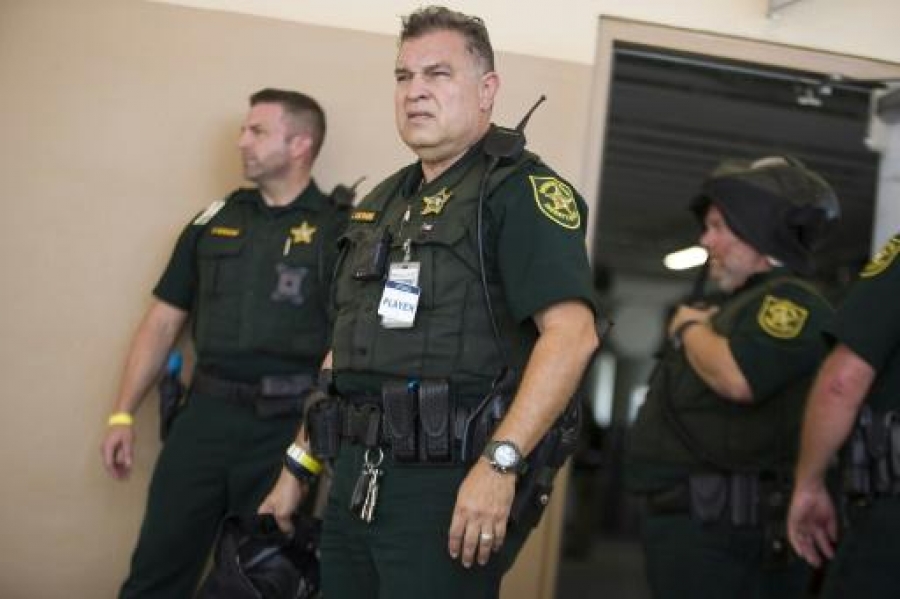 Menores arrestados en Florida por amenazar sus escuelas