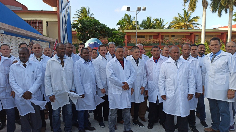 Médicos cubanos contra el Covid-19 en Italia