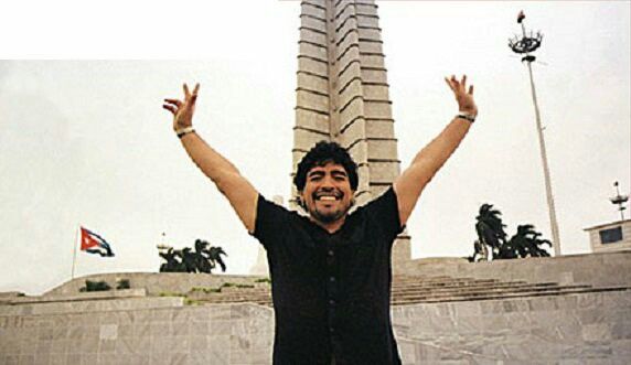 Los viajes de Maradona a Cuba