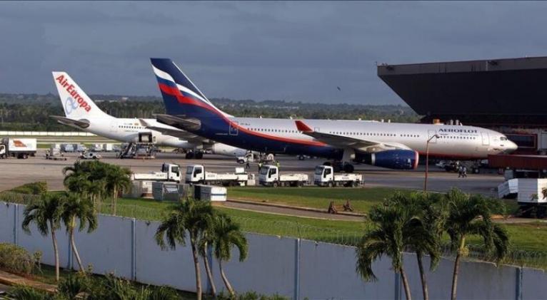 Aumentan vuelos semanales a Cuba desde este mes