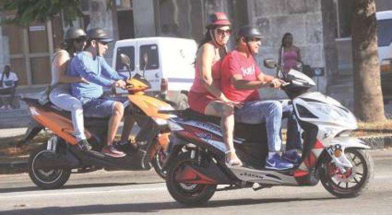 Sobre el robo de motos eléctricas en Cuba
