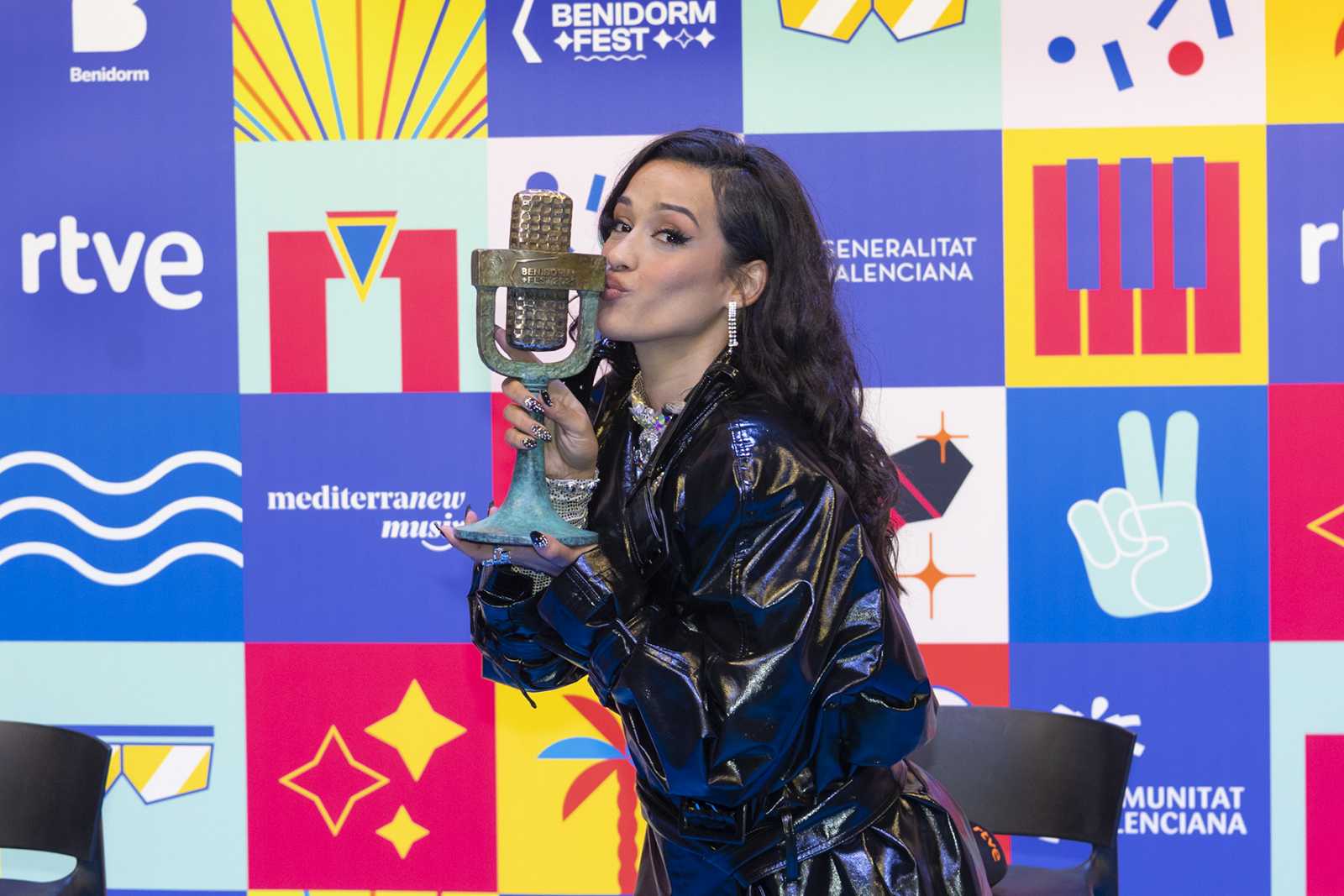 Víctima de ciberacoso cantante cubana que representará a España en Eurovisión