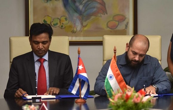 Firman India y Cuba acuerdo de línea de crédito