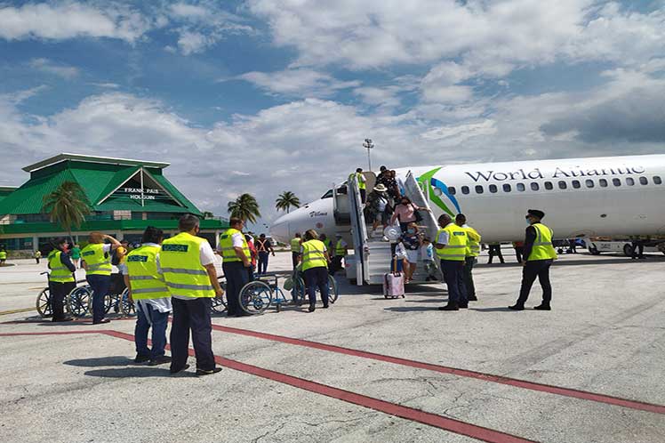 Oriente de Cuba y Miami conectados otra vez vía aérea