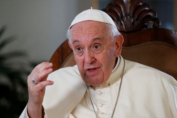 Papa Francisco afirma que Cuba es un símbolo