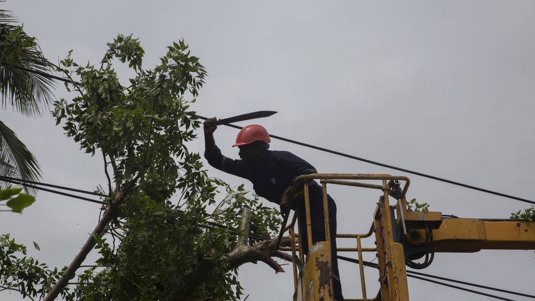 Avanza restitución de servicio eléctrico en Cuba tras huracán Ian