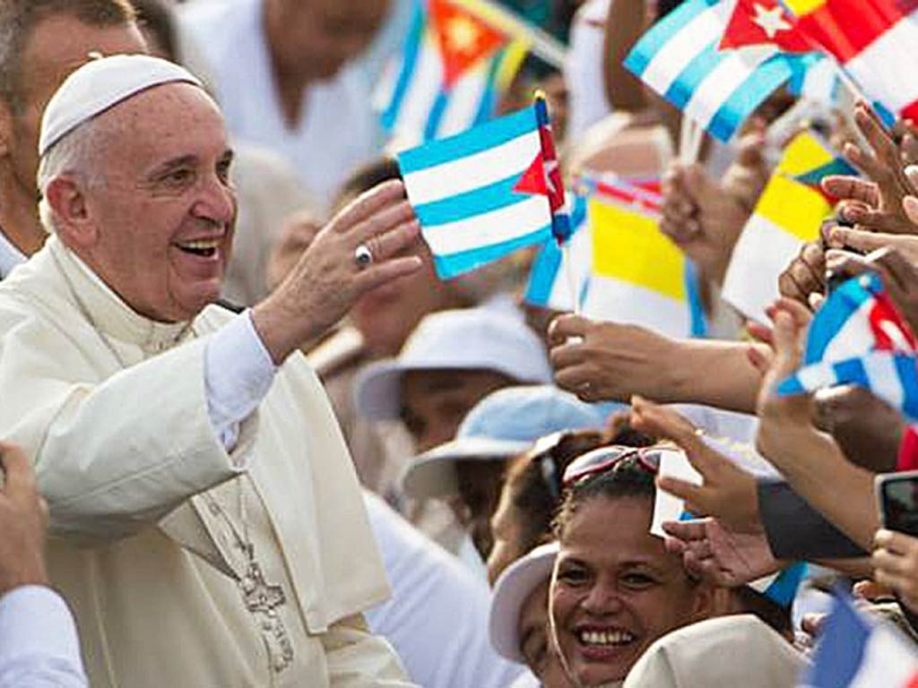 Papa Francisco agradece al pueblo cubano su ejemplo de colaboración