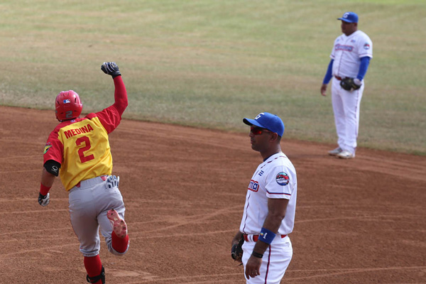 Matanzas asume primera posición en beisbol cubano