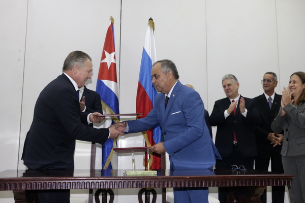 Firman Cuba y Rusia acuerdo de cooperación deportiva