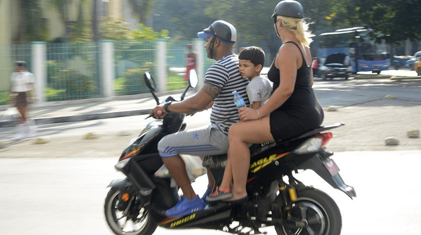 El flagelo de los incendios en motos eléctricas en Cuba