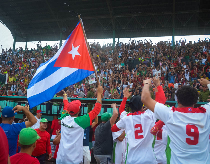 Leñadores deforestaron el pantano y clasificaron a la final de la pelota cubana