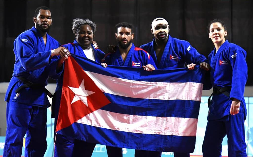 Cuba gana título por equipos mixtos del judo Panamericano