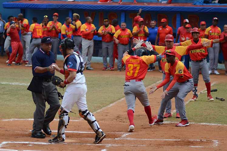 Cocodrilos de Matanzas mantienen invicto en Liga Cubana de Béisbol
