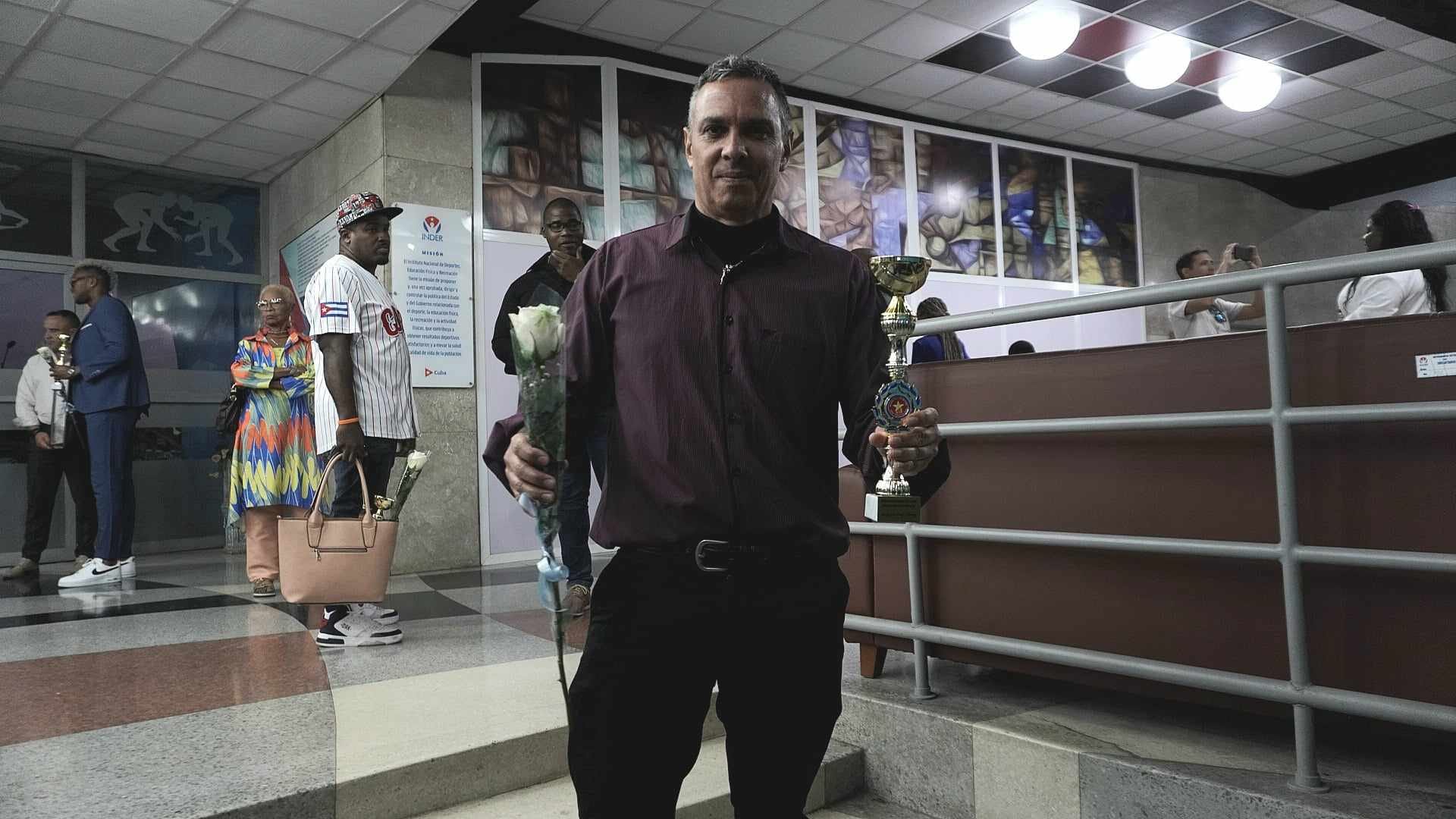 Reconocimiento al primer cubano medallista en un campeonato mundial de apnea