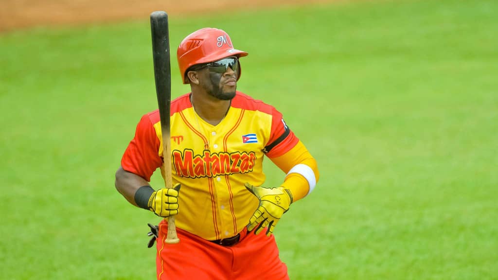 Refuerza Yadir Drake a Matanzas en Serie de Estrellas del Béisbol Cubano