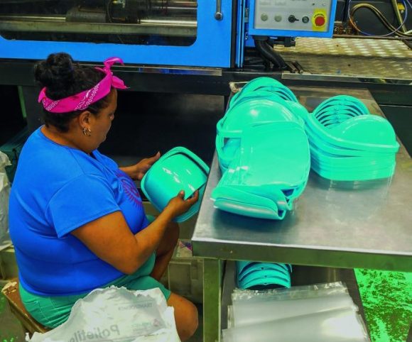 Constitución de empresa mixta con China impulsará la industria ligera cubana