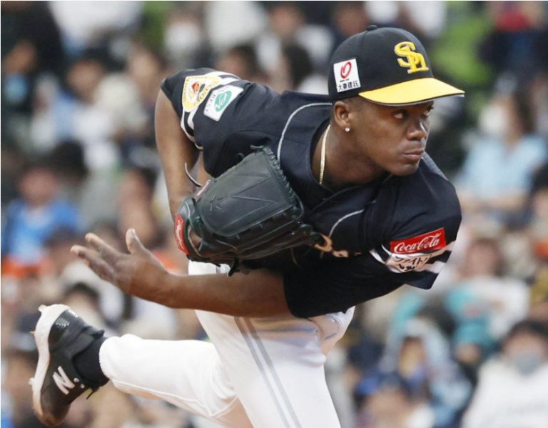 Cumple Liván Moinelo metas y cierra otra temporada de lujo en Japón
