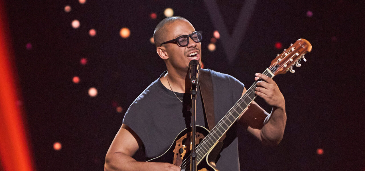 El sabor de la música cubana lo puso Andrés James en La Voz España (Vídeos)