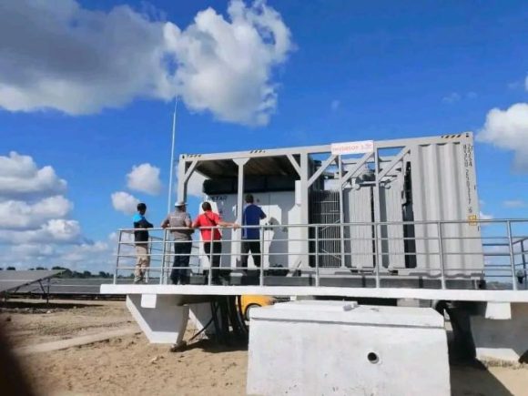 Sincronizan primeros inversores de parque solar fotovoltaico al centro de Cuba