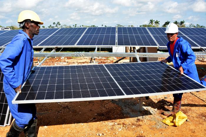 Proyecta Cuba ampliar el uso de fuentes renovables de energía